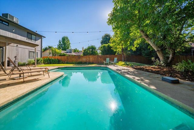 3036 Monte Bello Drive, Redding, CA 96001