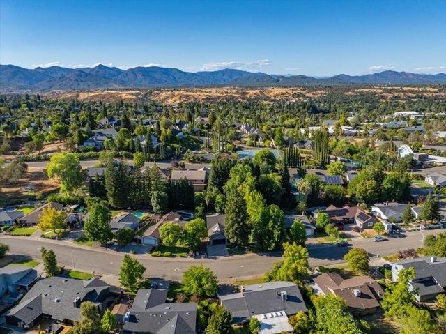 3036 Monte Bello Drive, Redding, CA 96001