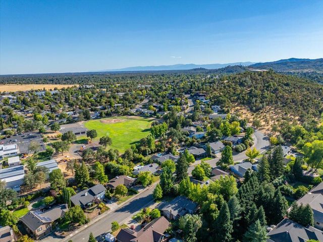 3036 Monte Bello Drive, Redding, CA 96001