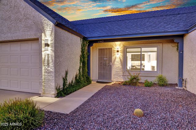 1362 E WICKIEUP Lane, Phoenix, AZ 85024