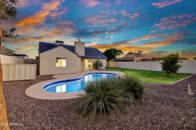 1362 E WICKIEUP Lane, Phoenix, AZ 85024