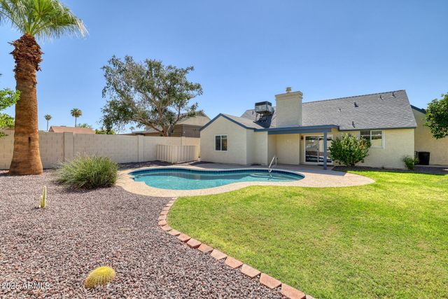 1362 E WICKIEUP Lane, Phoenix, AZ 85024