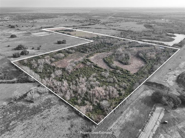 000 Schindler Road, Alleyton, TX 78935