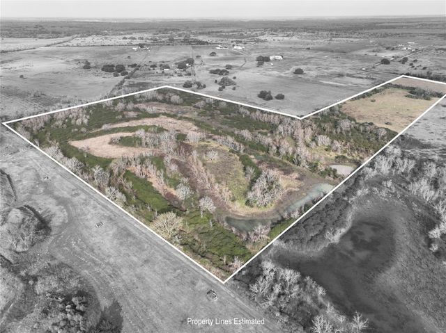 000 Schindler Road, Alleyton, TX 78935