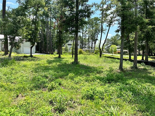 124 Whitehall Dr, Beaufort, SC 29907