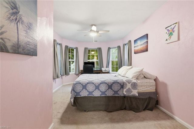 527 Windward DR, Chesapeake, VA 23320