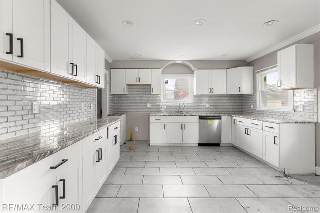 17420 Ohio Street, Detroit, MI 48221