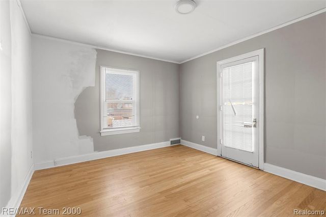 17420 Ohio Street, Detroit, MI 48221