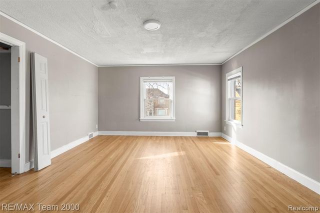 17420 Ohio Street, Detroit, MI 48221