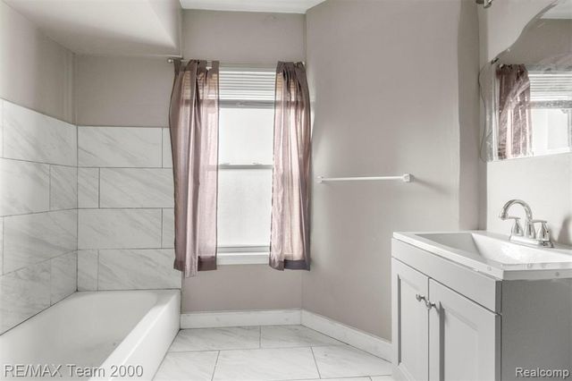 17420 Ohio Street, Detroit, MI 48221