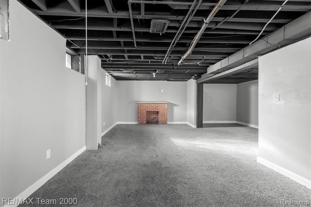 17420 Ohio Street, Detroit, MI 48221