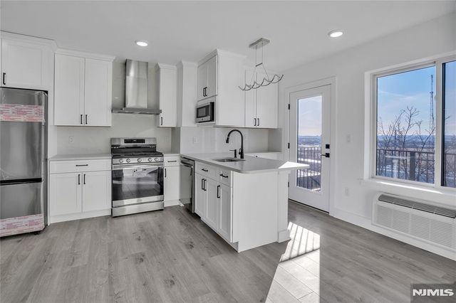 2601 Jane Street 304, North Bergen, NJ 07047