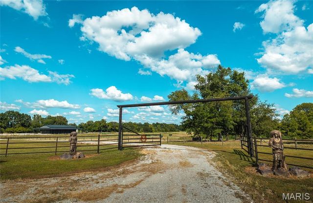 3529 N Rodgers Avenue, Alton, IL 62002