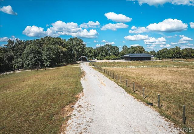 3529 N Rodgers Avenue, Alton, IL 62002