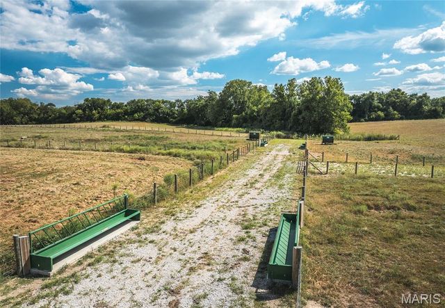 3529 N Rodgers Avenue, Alton, IL 62002