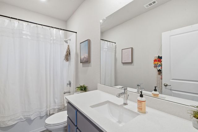 1506 Livermore, Cleburne, TX 76033