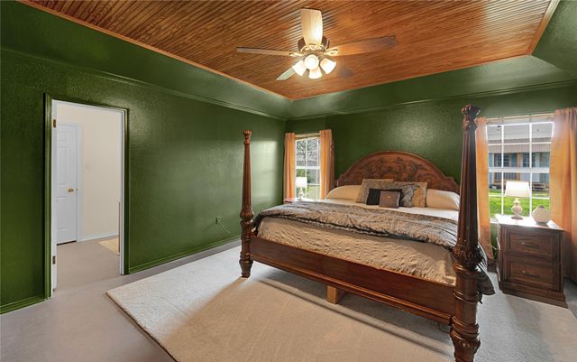 724 W 4th Street, Mcgregor, TX 76657