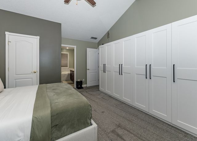 2709 8TH Street Court, Moline, IL 61265