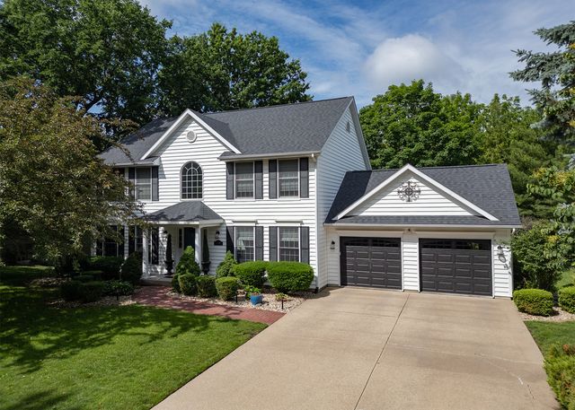 2709 8TH Street Court, Moline, IL 61265