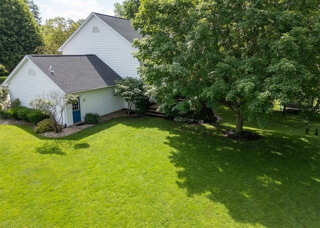 2709 8TH Street Court, Moline, IL 61265