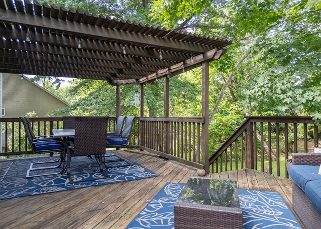 2709 8TH Street Court, Moline, IL 61265