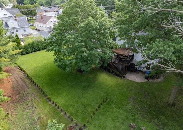 2709 8TH Street Court, Moline, IL 61265