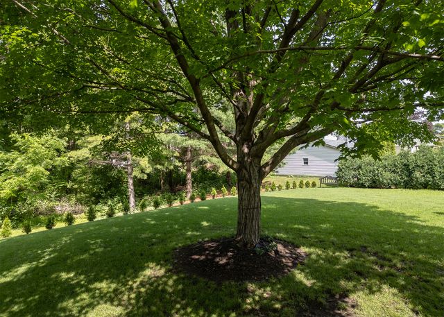 2709 8TH Street Court, Moline, IL 61265