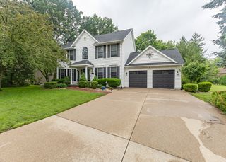 2709 8TH Street Court, Moline, IL 61265