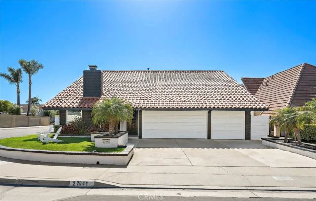 22041 Jonesport Lane, Huntington Beach, CA 92646