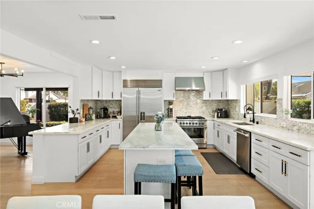 22041 Jonesport Lane, Huntington Beach, CA 92646