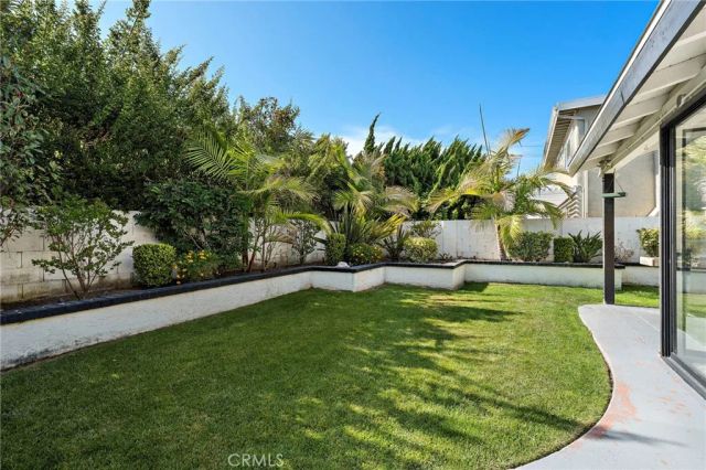 22041 Jonesport Lane, Huntington Beach, CA 92646