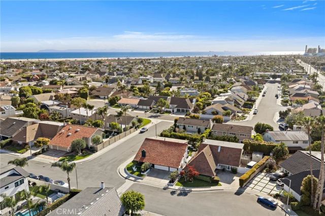 22041 Jonesport Lane, Huntington Beach, CA 92646