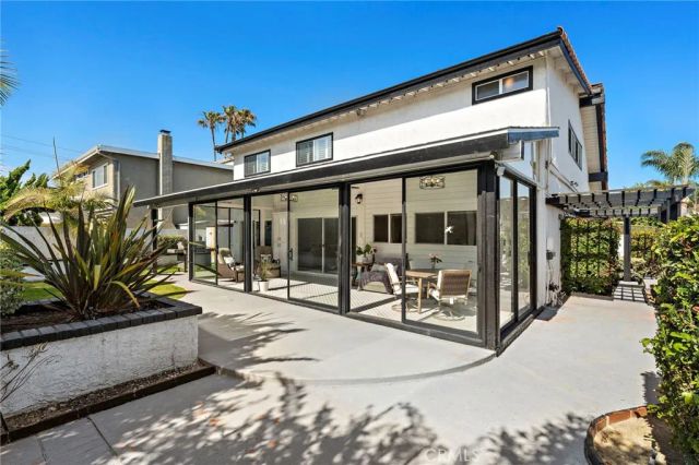 22041 Jonesport Lane, Huntington Beach, CA 92646