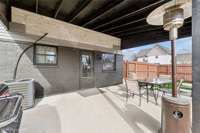 205 E Livingston Avenue, Des Moines, IA 50315