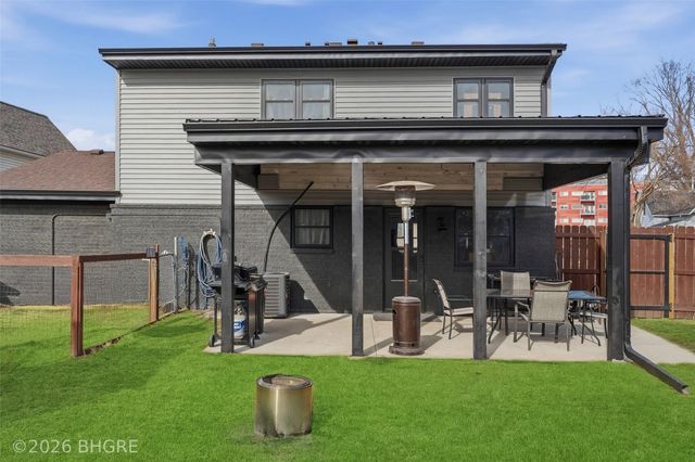 205 E Livingston Avenue, Des Moines, IA 50315