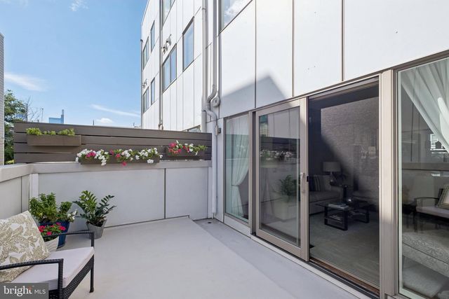 857 CORINTHIAN AVE, Philadelphia, PA 19130