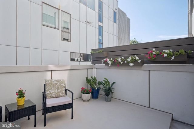 857 CORINTHIAN AVE, Philadelphia, PA 19130