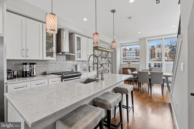 857 CORINTHIAN AVE, Philadelphia, PA 19130