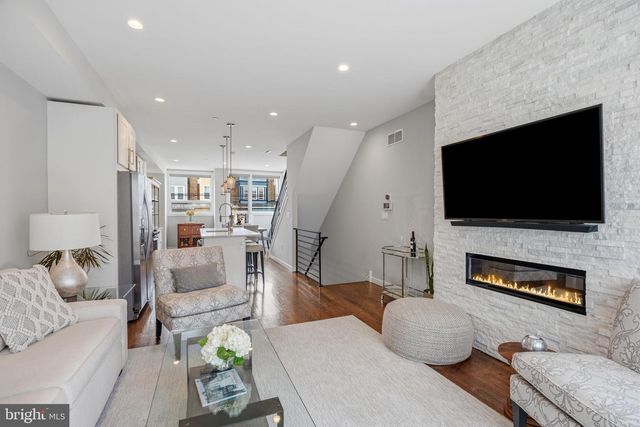 857 CORINTHIAN AVE, Philadelphia, PA 19130