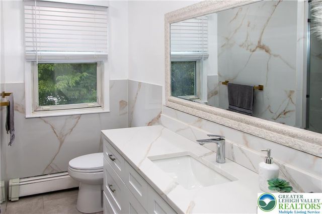 3582 Country Club Road, Easton, PA 18045