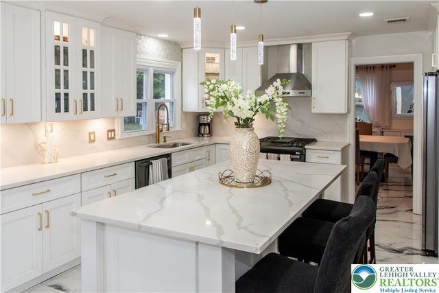 3582 Country Club Road, Easton, PA 18045