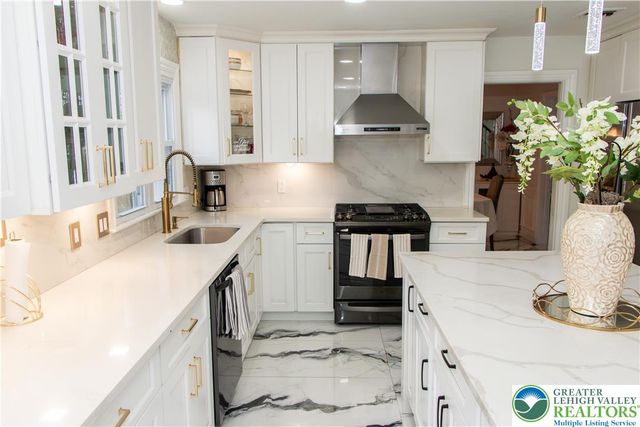 3582 Country Club Road, Easton, PA 18045