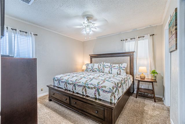 120 E Scotland Drive, Irving, TX 75062