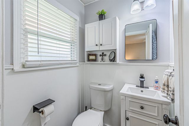 120 E Scotland Drive, Irving, TX 75062