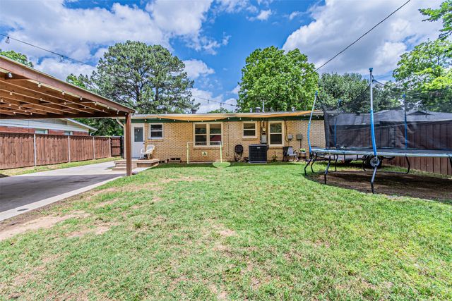120 E Scotland Drive, Irving, TX 75062