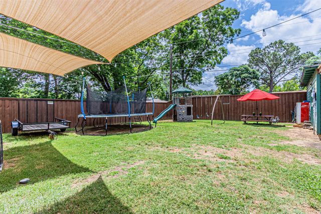 120 E Scotland Drive, Irving, TX 75062