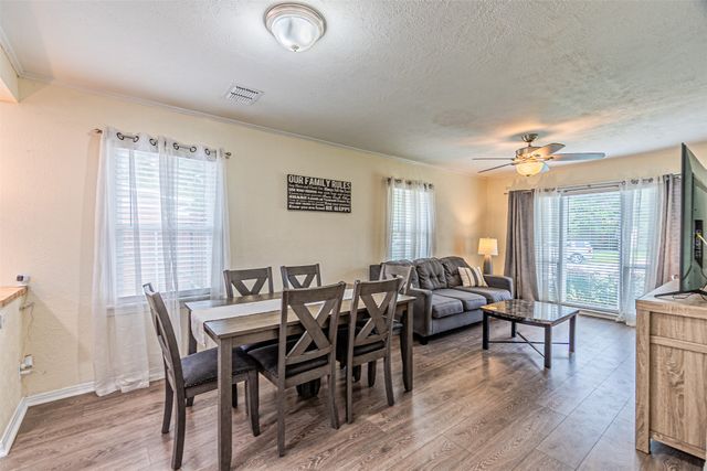 120 E Scotland Drive, Irving, TX 75062