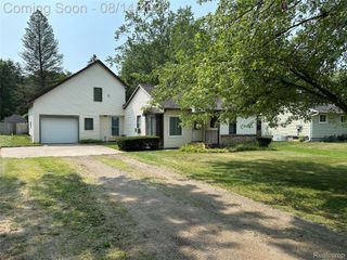 603 Heights Road, Orion Charter Township, MI 48362