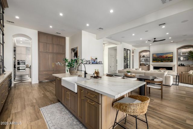 2564 E TEAKWOOD Place, Chandler, AZ 85249