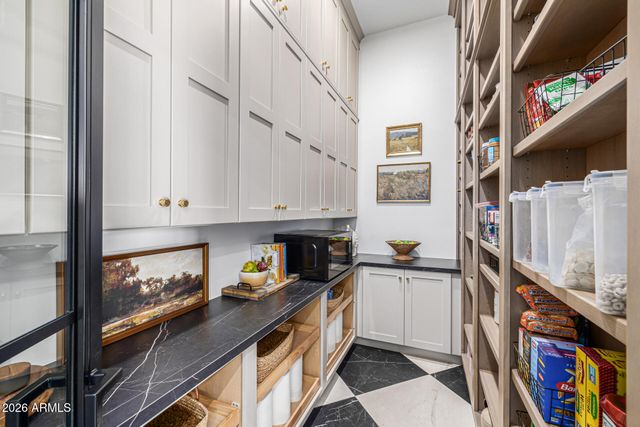 2564 E TEAKWOOD Place, Chandler, AZ 85249